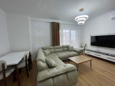 Apartment 1+1 for rent at Zogu i Zi