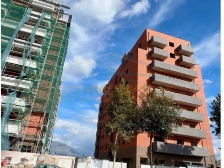 In vendita, Appartamento 3+1+2+Posto Auto, Residenza Metropolitan, Kamëz