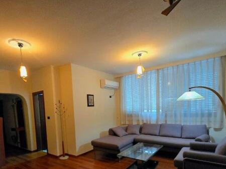 JEPET ME QIRA APARTAMENT 2+1+2 + POST PARKIMI NE BLLOK