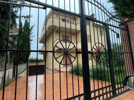 For rent the 3rd floor of a villa – 3+1 with 2 bathrooms  Address: Filip Shiroka Street, near the “Mrekullia” school