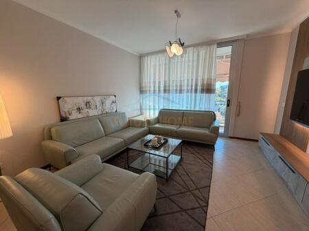 Qera,Apartament 2+1+2 Galeria ETC Bulevardi Bajram Curri