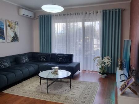 Affittasi appartamento 2+1, Giardino botanico vicino alla moschea   600 euro