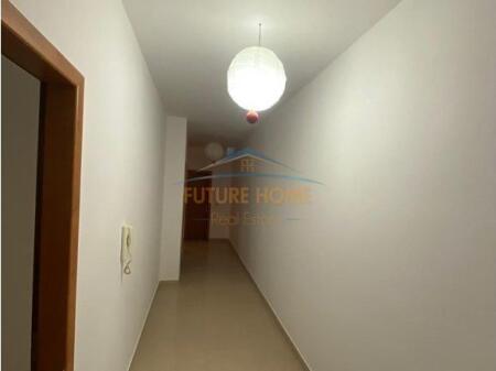 Rent Apartment 2+1 in the area of the Paris Commune