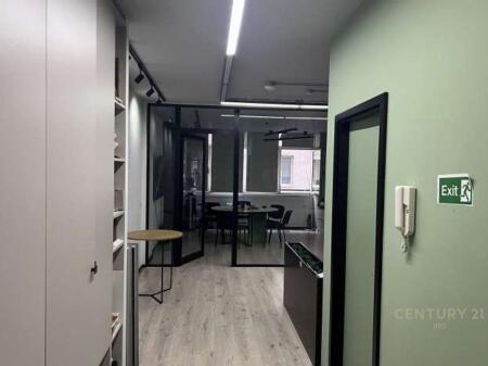 Ufficio in Affitto – Bllok