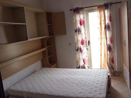APARTAMENT 1+1. 30000 LEKE.QYTET STUDENTI