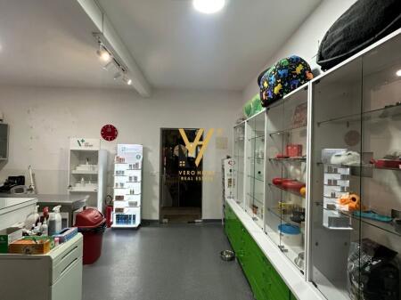 AFFITTASI NEGOZIO 90 M2 PRESSO IL COMUNE DI PARIGI 1.200 EURO