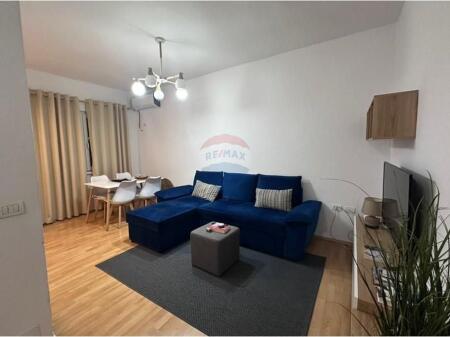 Affittasi appartamento 1+1 nel centro di Tirana!