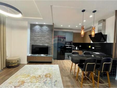 APPARTAMENTO 2+1 PIÙ PARCHEGGIO A K. PANORAMA!