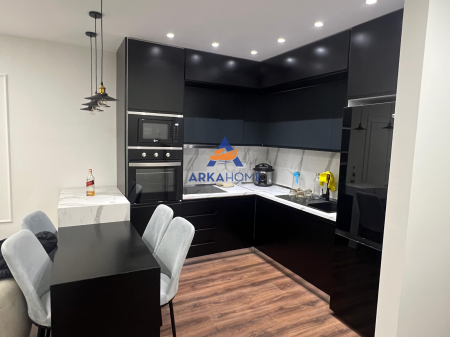 JEPET APARTAMENT ME QERA 1+1+BALLKON "SHKOLLA ARBEN BROCI, 5 MAJI" 50000 LEKE