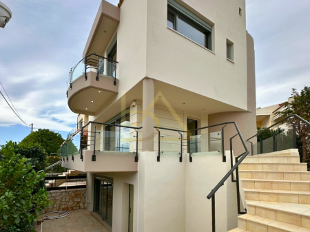Shitet Vila –  Varkiza, Riviera e Athinës, Greqi