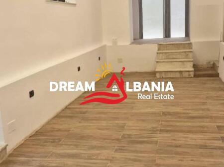 Dyqan per shitje prane Stacionit te Trenit, Tirane(ID 4171449)