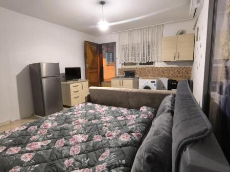 Studio apartment for rent in Kinostudio.