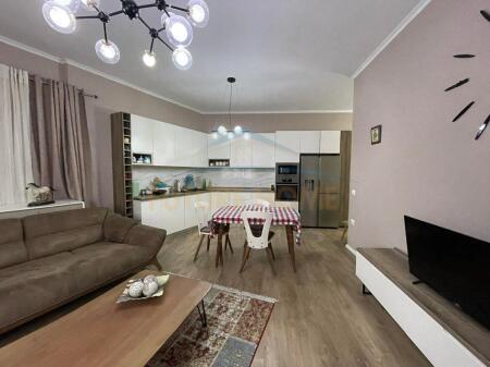 For sale, 2+1 Apartment, Zoological Garden, Tirana