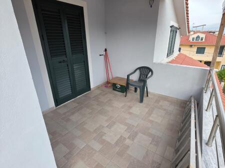 Affittasi il terzo piano di una casa privata 3+1 nel quartiere 17