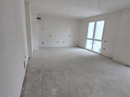 Apartament për Shitje – Rruga “Jordan Misja”, Tiranë