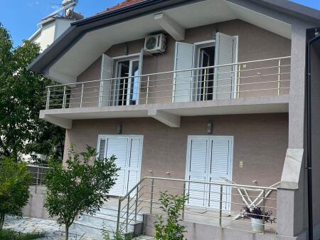 Villa in affitto vicino al quartiere Ali Demi
