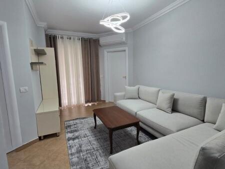 AFFITTASI APPARTAMENTO 2+1 IN VIA KAVAJA! 830 € /Mese