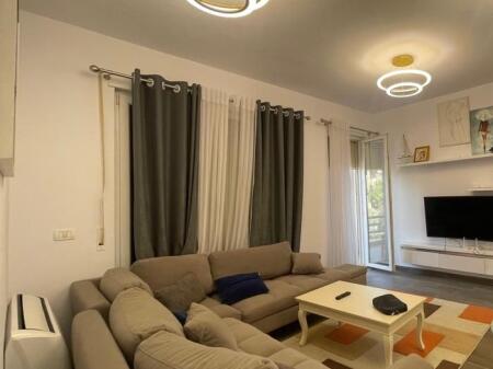 SHITET APARTAMENT 2+1 TEK LURA 3 GJIRI I LALZIT!