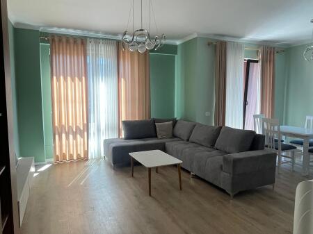 Appartamento 2+1 +2 + posto auto in affitto – Myslym Shyri, Tirana