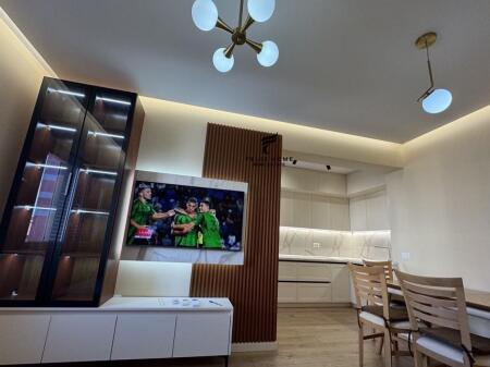 APARTAMENT ME QERA 2+1 PAZAR I RI 1200 EURO