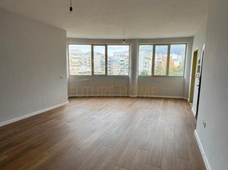 Vendo Appartamento 1+1, Fresku, Tirana
