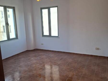 APARTAMENT NE SHITJE 2+1+2 TE PALLATI ME SHIGJETA