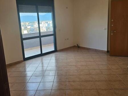 Fresk, shitet apartament 2+1!