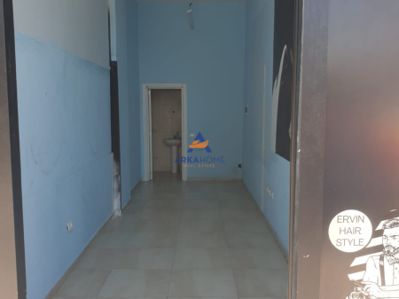LOCALE IN AFFITTO ⁠COMPLESSO STAR, ADIACENTE A REPORT TV 420 EURO