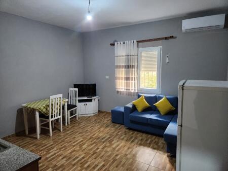 Apartament (shtepi private) 1+1, Tregu Elektrik!