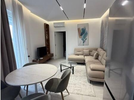 Appartamento 1+1 in AFFITTO a River Residence Tirana! 650 € /Mese