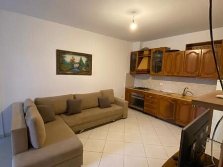Apartament 1+1 me qira në Plazh, Durrës – Pallat i Ri, Kati 1