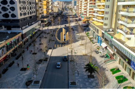 For Rent  Space 250 m² Very Close to the Main Boulevard, Vlora