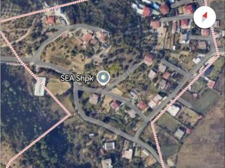 Terreno di 560 m² in vendita a Prush!