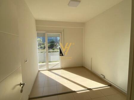 LOCALE DI 68 M2 IN AFFITTO IN VIA DEI COSOVARI 750 EURO