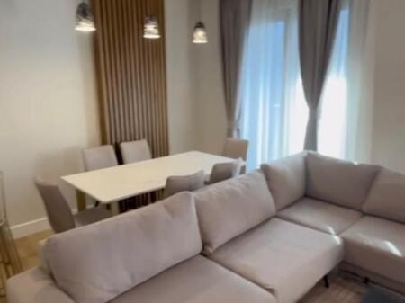 AFFITTO  Appartamento Moderno 2+1+2 a Square 21