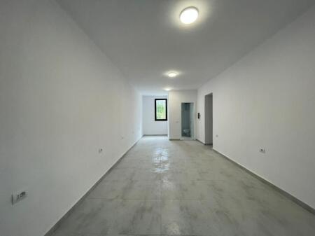 NEGOZIO IN AFFITTO STADIO DINAMO 800 EURO