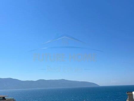 Vendesi in vendita 8 appartamenti 2+1 e 1+1, Lungomare, Vlore