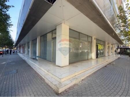 Dyqan - Për Shitje - Kompleksi Panorama, Tiranë(ID: 530181047-446)
