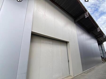 Magazzino 250m2 in affitto