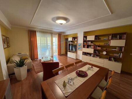 Qira, Apartament 2+1 Post Parkimi, Blloku