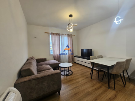 APPARTAMENTO IN AFFITTO 3+1+2 BALCONI "EX CAMPO DI AVIAZIONE" 80.000 LEKE