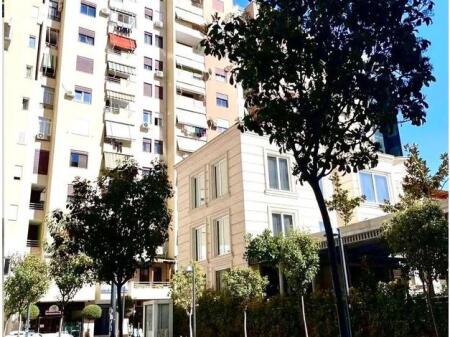 Ufficio/clinica in affitto nel Complesso Panorama – vicino al centro, con visibilità dalla strada
