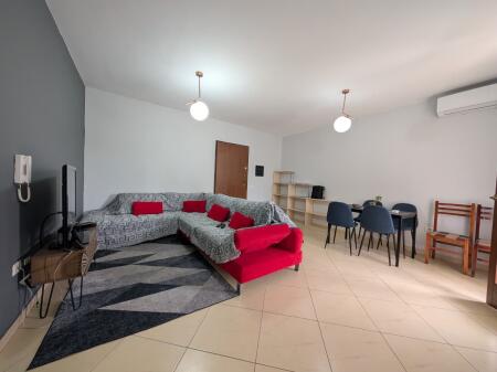 Appartamento 2+1+ in affitto Via Selita e Vjeter, Giardino Botanico  650€