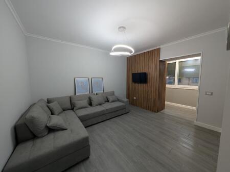 Appartamento 1+1 in affitto dato a Pazari i Ri 600€.