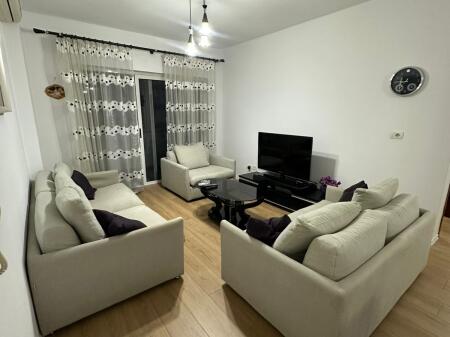 2+1,furnished near Dinamo stadium,price 850 euro