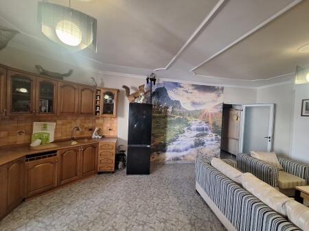 Apartament 2+1, Don Bosko!