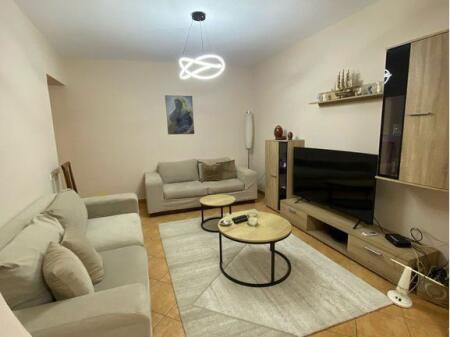 Affitto, Appartamento 2+1, Myslym Shyri, Tirana.