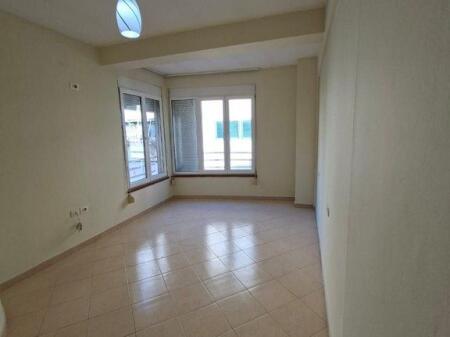 In vendita, Duplex 3+1+2, Residenza Kodra e Diellit 1, Tirana.