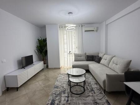 APPARTAMENTO IN AFFITTO 2+1 VIA DELLE BARRICATE 85.000 LEKE