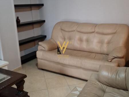 JEPET APARTAMENT 2+1+BLK ME QERA TE SIRI KODRA 700 EURO